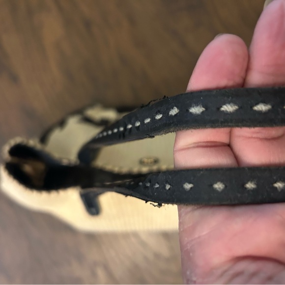 Tory Burch Black Floral Leather on Tan Tote - Picture 7 of 9